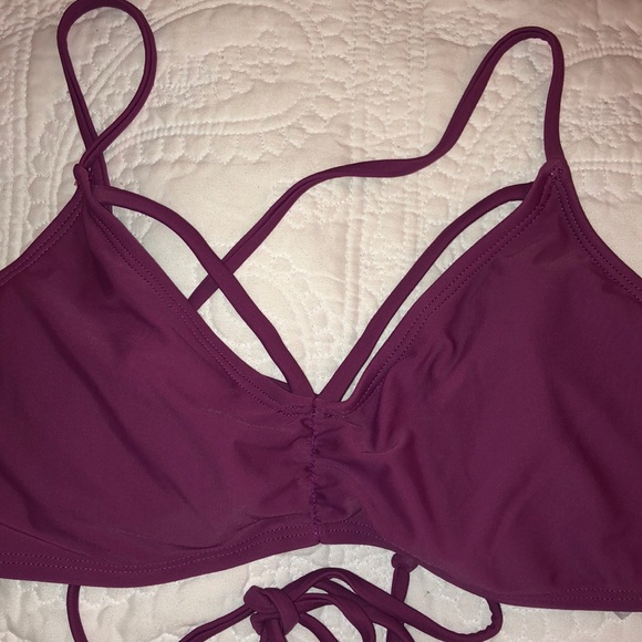 ☀️ Purple Swimsuit top 🌺 - Picture 3 of 8